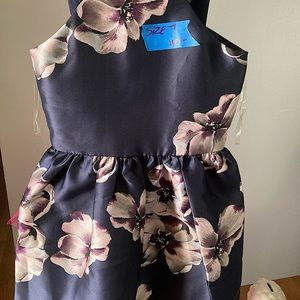 YOUNG GIRLS DRESSES - SIZES 5-12 THERE IS 25
